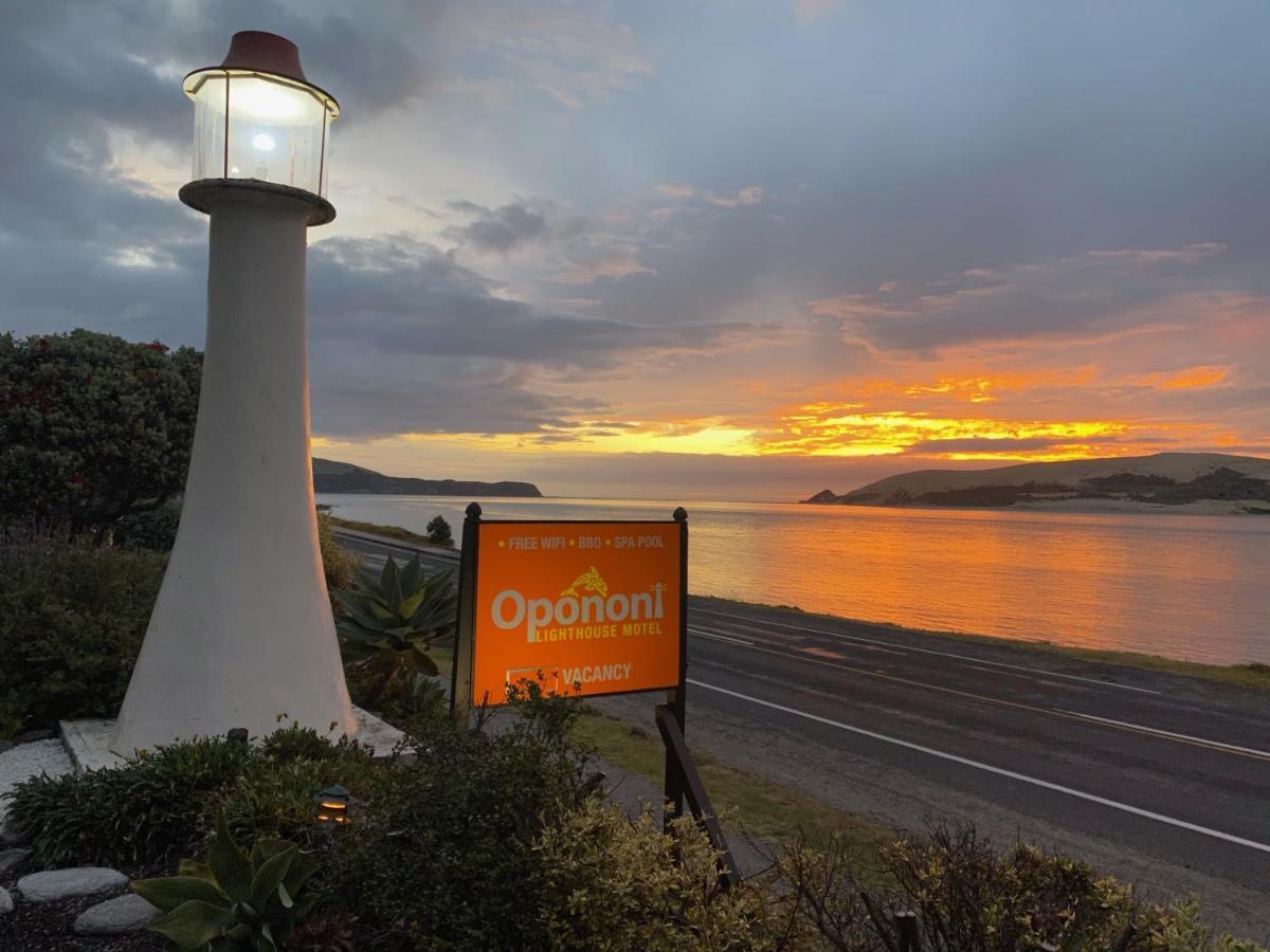 Opononi Lighthouse Motel Exterior photo