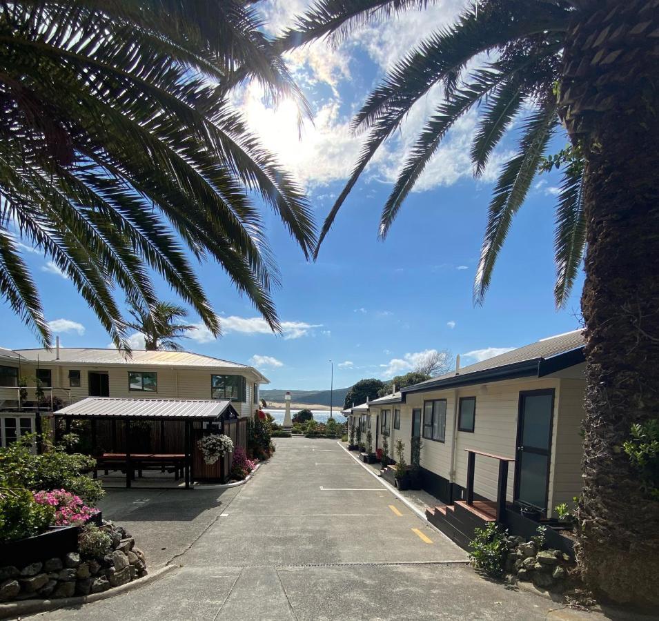 Opononi Lighthouse Motel Exterior photo